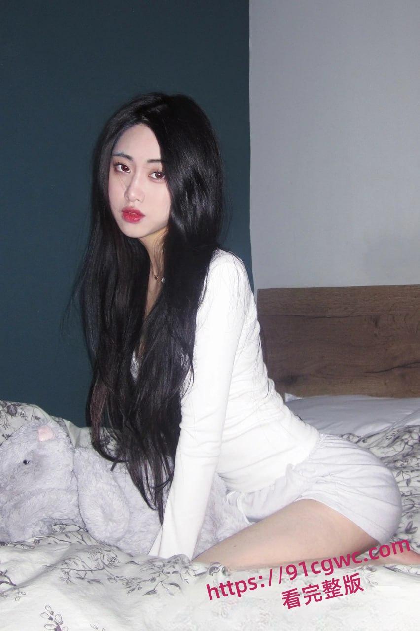 英国谢菲尔德大学音乐系反差婊王天,人前女拳斗士,高冷女神,私下却拜金成性-4