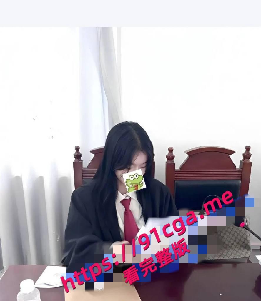律师白天法庭精英 晚上变反差女!衬衫解扣撅臀秀逼穴超反差-5