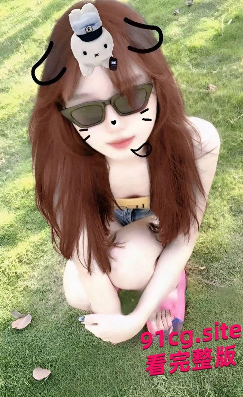 广西民大何钰婷反差骚货被渣男调教，露脸舔屌口活超绝-5