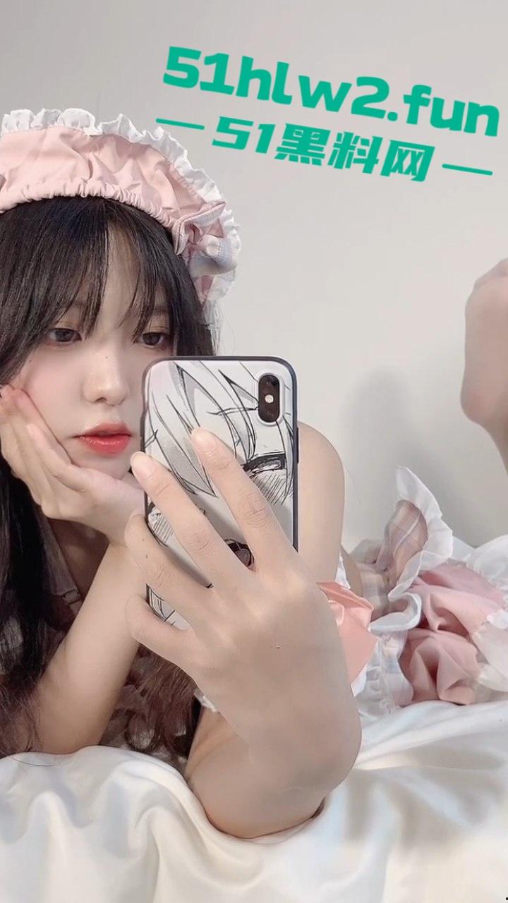 推特嫩妹【真真your_zhen】甜美颜值性感尤物，大奶肥臀肌肤白嫩修长美腿超诱人，最新付费私拍福利流出 。-3