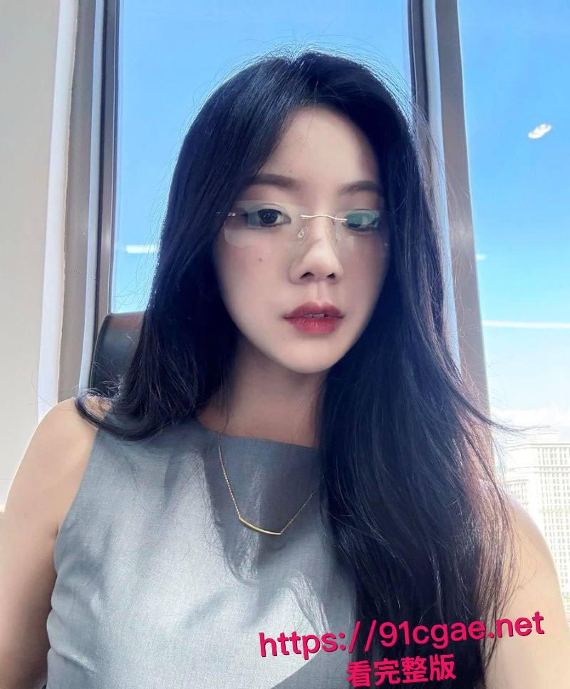 山东临沂精英女律师张琳不雅视频流出 西装女强人被操到喷水抽搐 气质尤物瞬间变母狗！-1