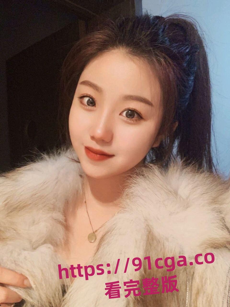 成都张小岚 与男友居家自拍性爱视频流出 年龄不大姿势可不少-4