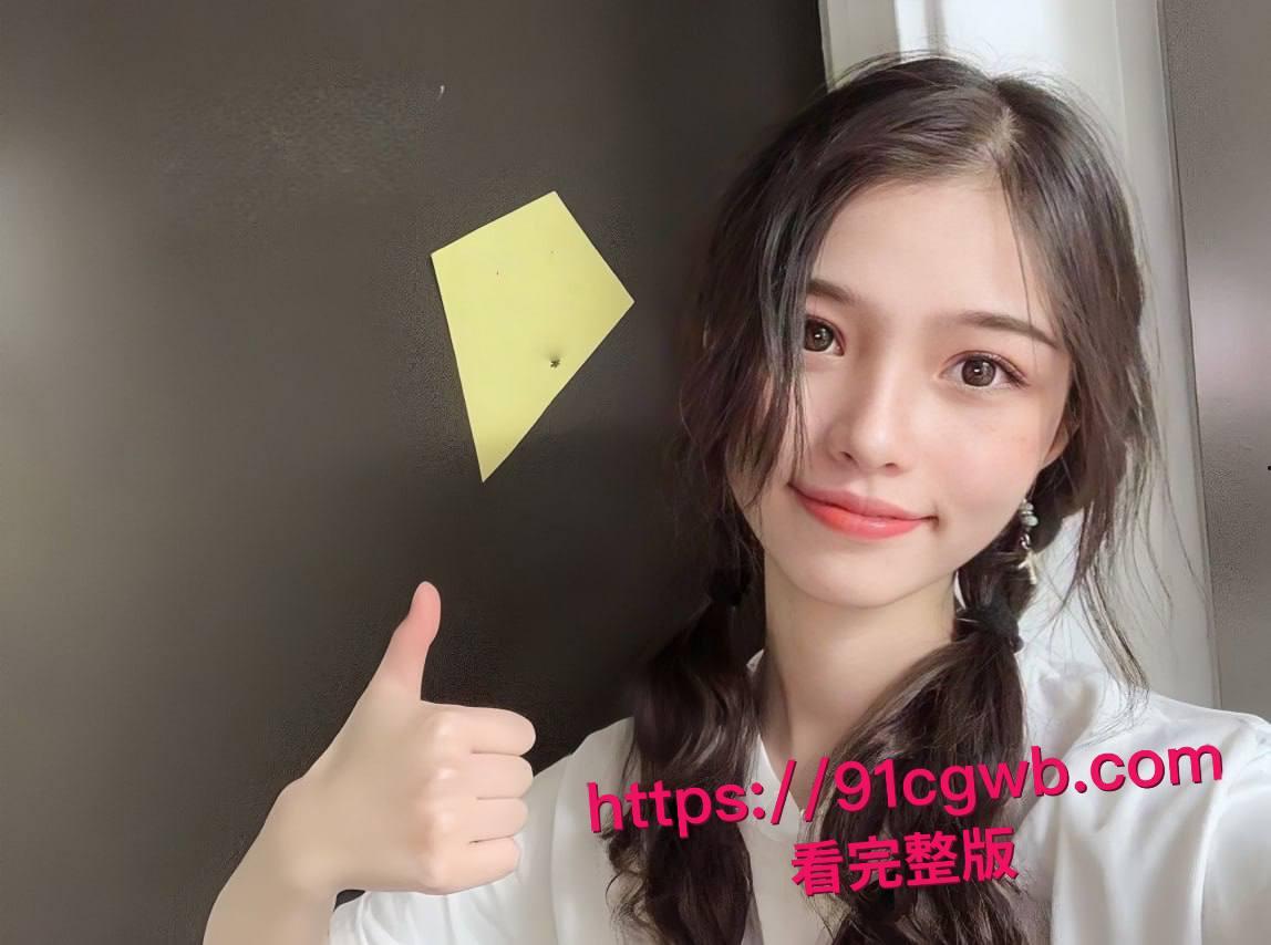 上海美术学院留学生卢美婷海外媚洋,白人洋爹 对她疼爱是菊花开,街头翘臀求白人爆插!-5