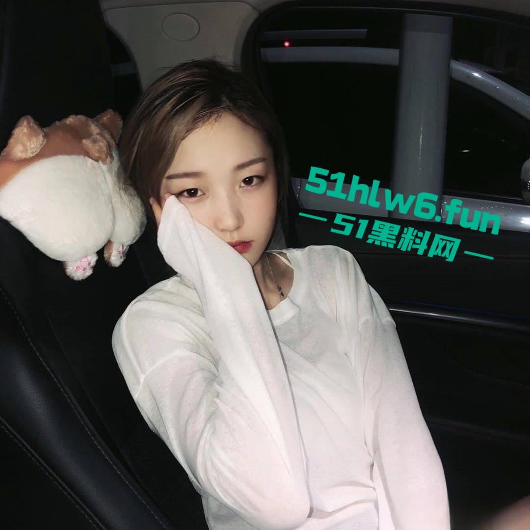 清纯颜值白富美【张欣玥】表面富家千金，背地里骚母狗一条给主人深喉吃屌淫靡喘息，大量不雅视图流出。-6