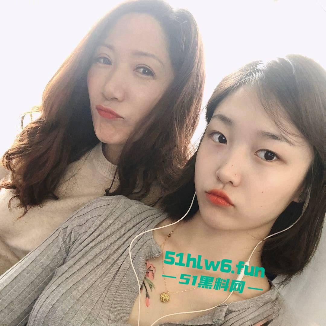 清纯颜值白富美【张欣玥】表面富家千金，背地里骚母狗一条给主人深喉吃屌淫靡喘息，大量不雅视图流出。-12