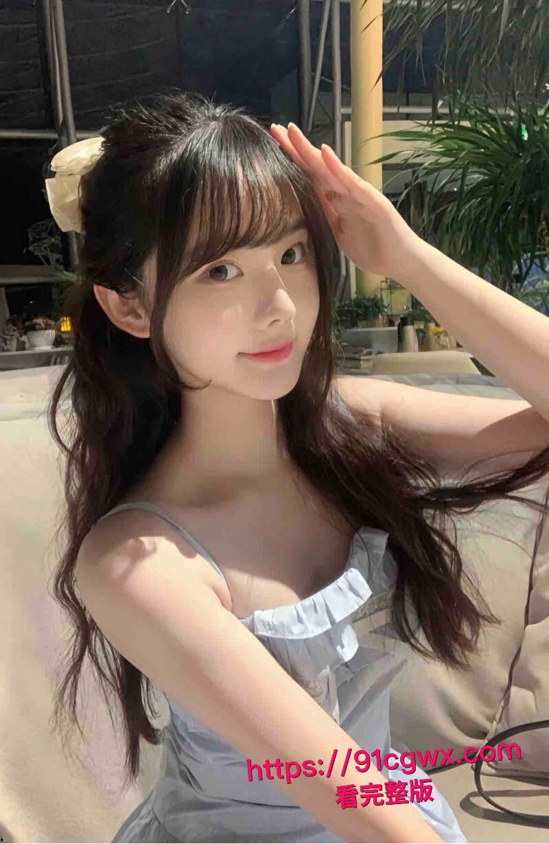 JK清纯美乳学生妹暑假兼职潜规则视频全网曝光!隔间床上爆操嫩逼,完美露脸社死炸裂!-3