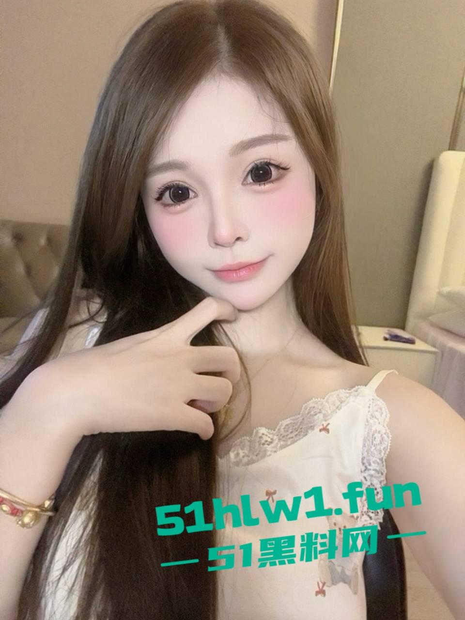 绝美身材校花女神，童颜巨乳御姐身材，肌肤白嫩腿长逆天，被富二代男友包养，酒店浴缸吃鸡激情爆操。-10