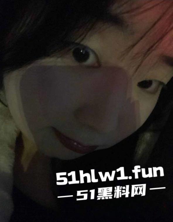 辽宁朝阳【崔海鑫】宁德霞浦高速服务区中化加油站员工，出轨约炮网友视频曝光。-5