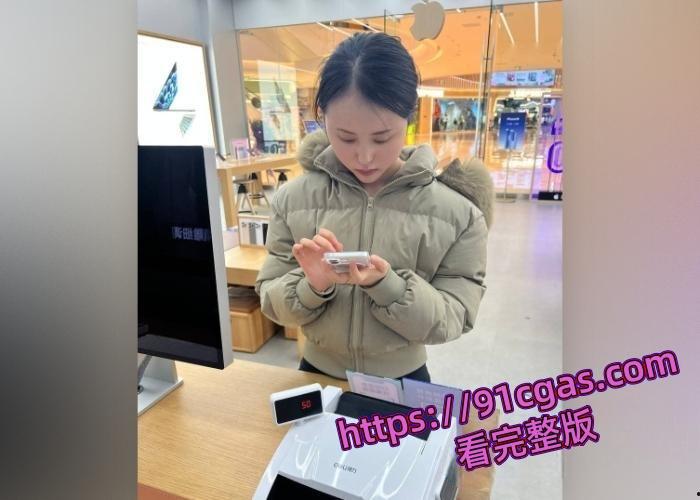 四川一名士官军嫂被曝出轨对象竟是自己的亲姐夫 家属现场抓奸视频曝光！-5