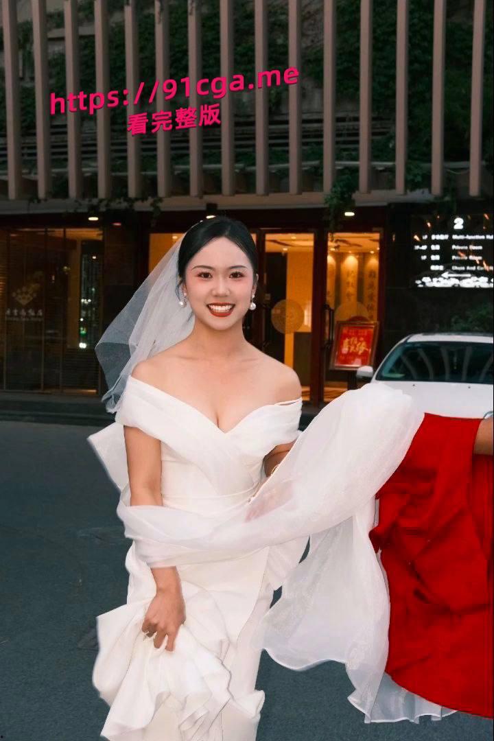 极品人妻闫冰倩私生活大曝光，老公怒揭其淫乱黑历史-1