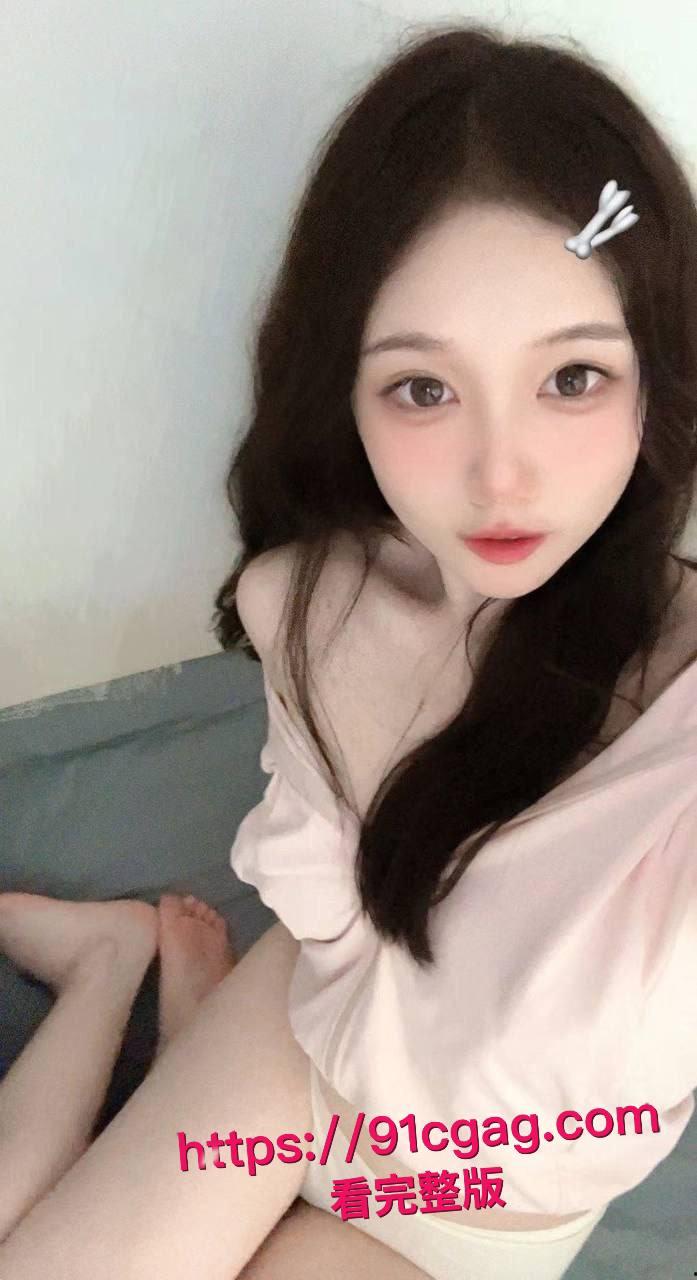 清纯巨乳学生妹小雅爱上男友后变身床上小母狗 宿舍视频流出鸡巴猛插骚穴高潮连连-2