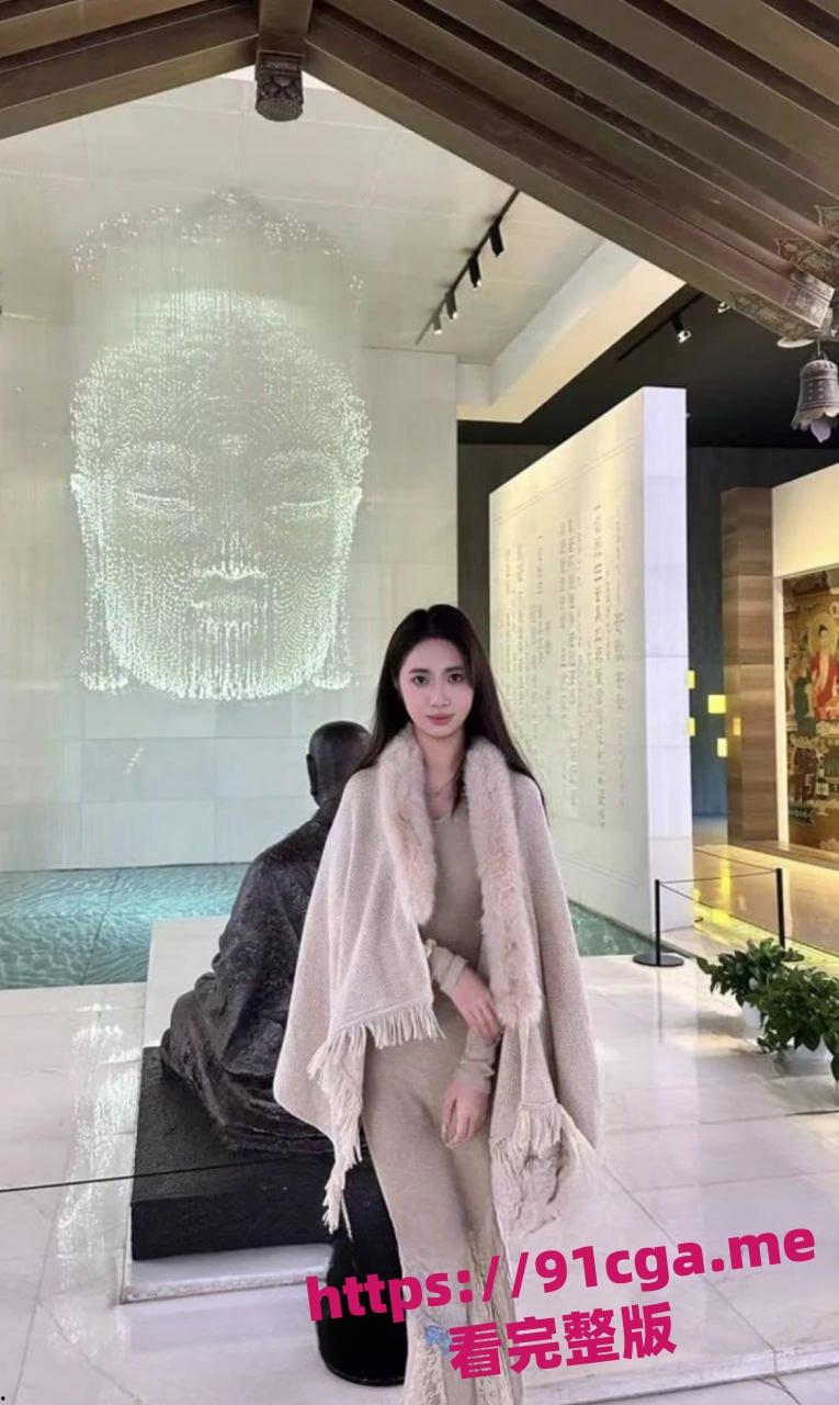 高颜值极品名媛:高冷女神私下变性奴,富豪随意内射小穴被灌满-1