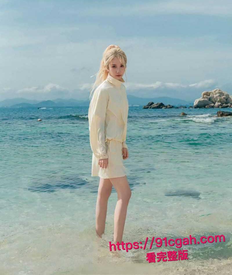 中国有嘻哈总导演 车澈 与李嘉格离异后与 乃万 曝出黑料 当街小便搂搂抱抱 酒店开房视频曝光!-13