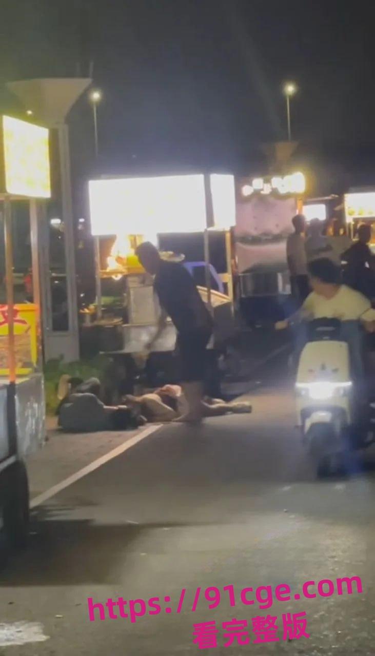 佛山南海东坪河摊贩斗殴酿悲剧!姐弟俩被捅死,凶手当场被抓获-4