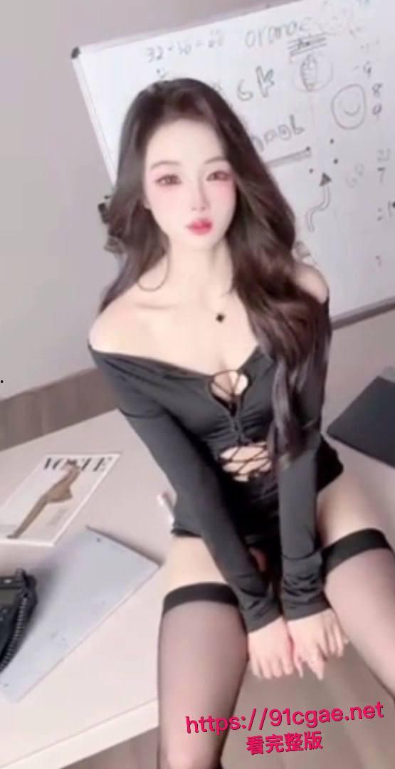 26岁人妻炸裂私密曝光!好兄弟借种偷拍,丰满白嫩裸体美乳晃荡,粉嫩骚逼被爆操!-7