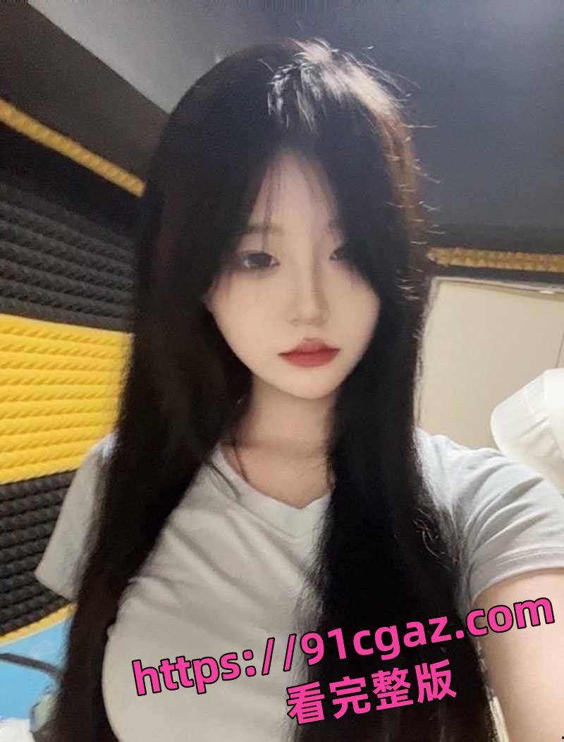 内蒙古民族大学23级文学与新闻传播学院王艺璇裸贷曝光 手持证件裸舞视频炸裂-4