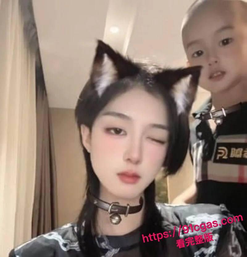 抖音最美台球网红王思诺性爱视频泄密!被师傅后入小穴狂抽,火爆全网!-3