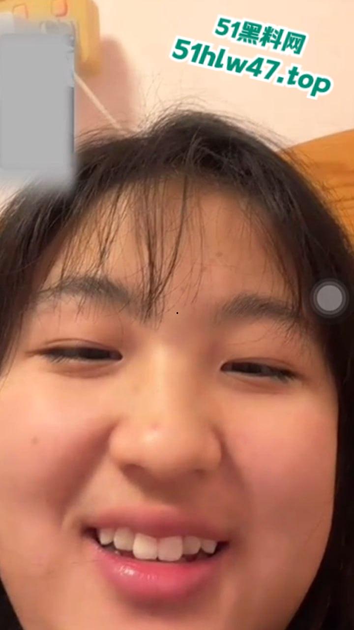 曹县又惊爆大瓜，刚上大一的骚逼小姨子竟偷偷和姐夫视频自慰，姐姐抓奸老公偷情的竟是自己妹妹。-11