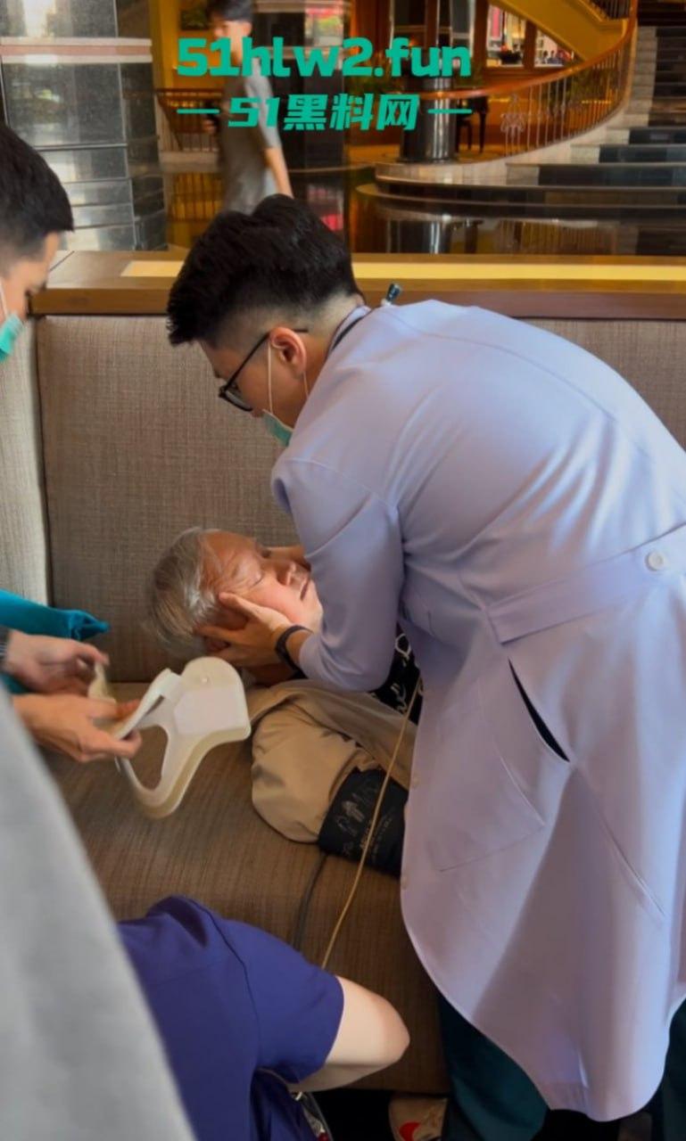 知名风投【薛蛮子】酒店与两名女子私密运动太过激烈导致心脏骤停，紧急就医后人间蒸发不知是死是活。-2