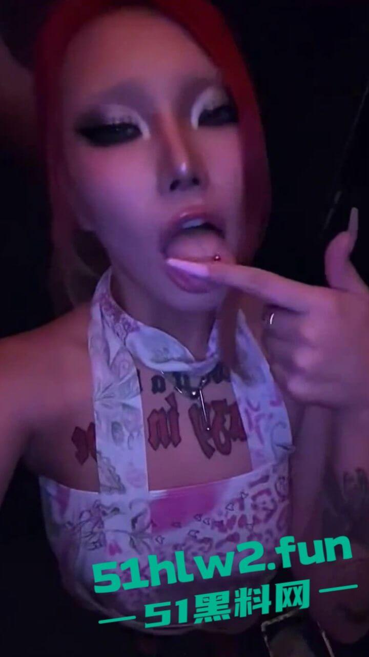 成都刺青母狗【HighSchoolGirls】身材超性感辣妹。巨乳肥臀身材火辣自慰做爱私拍流出。-11