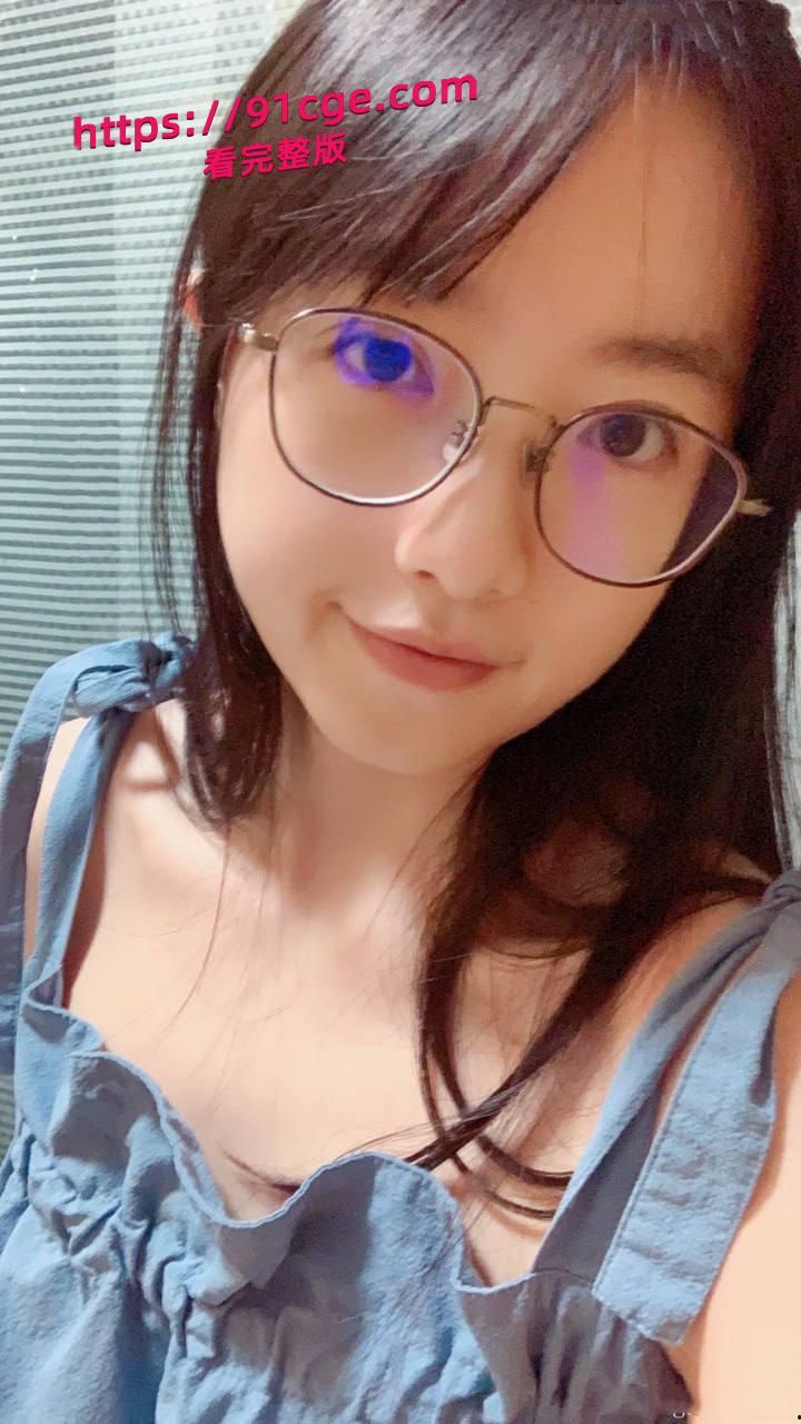 超可爱反差女大学生，鹅蛋脸杏仁眼，皮肤白得像牛奶，私下却是反差婊！不雅视频流出-2