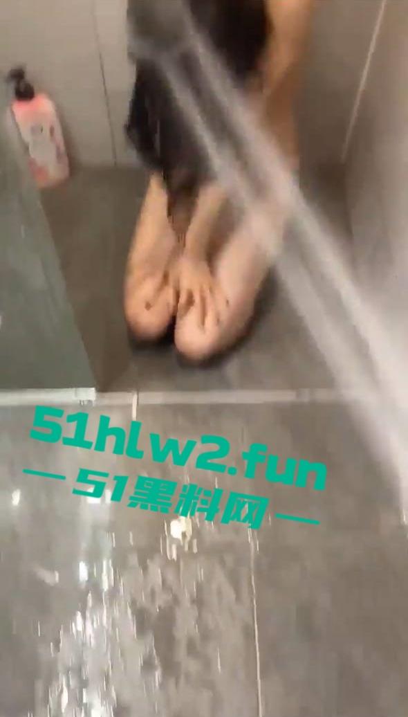 msgcp推特SM情侣，高颜美少女反差私拍穿性感情趣内衣摆拍，各种姿势啪啪巨乳肥臀看的是真诱人。-4