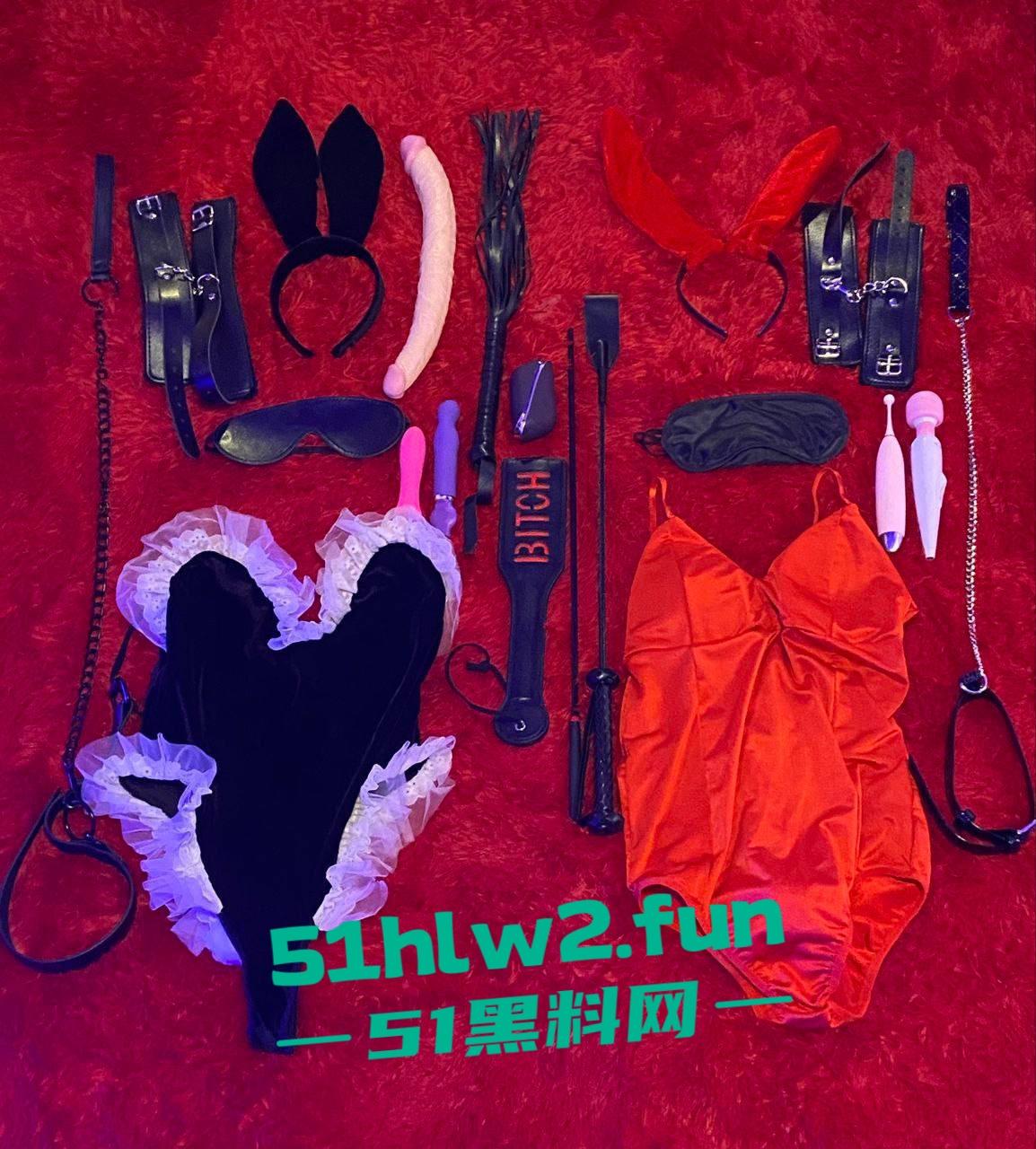 msgcp推特SM情侣，高颜美少女反差私拍穿性感情趣内衣摆拍，各种姿势啪啪巨乳肥臀看的是真诱人。-9