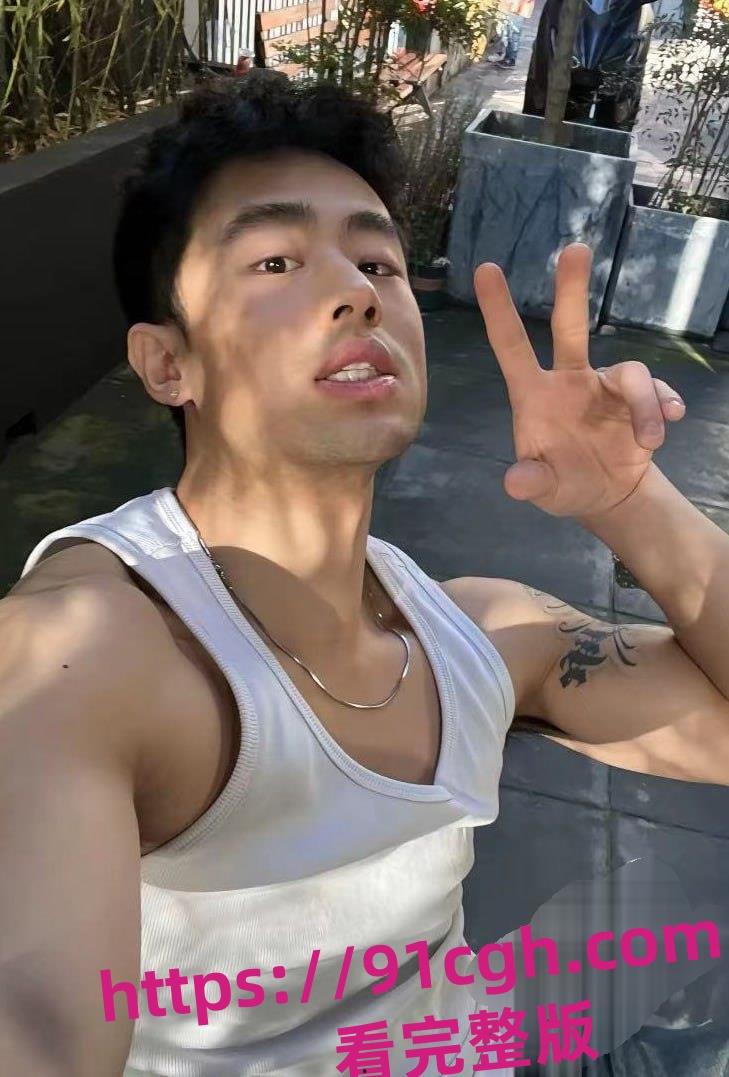 肌肉猛男大奶狗『潘玮黑』私拍泄密!被金主调教展示菊花!-5