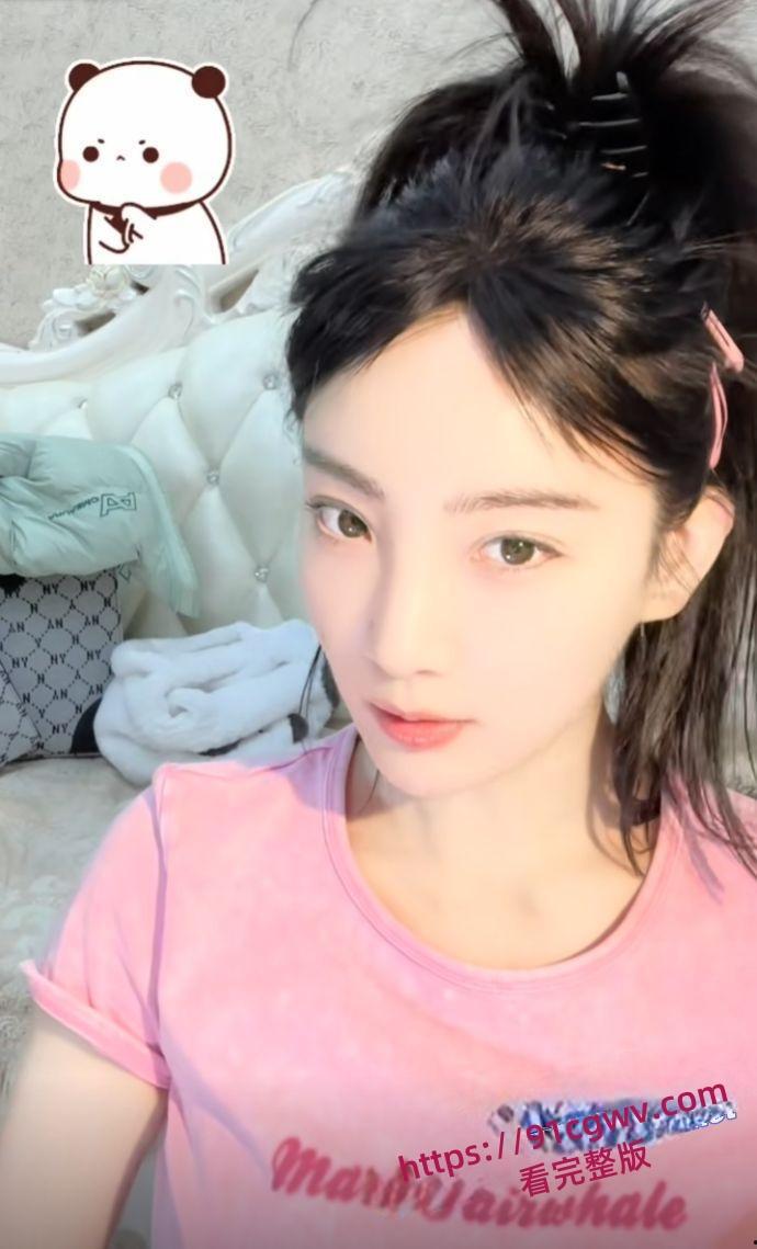 前央视女主持人马卉真空主持节目及直播,颜值身材是真的不错 高冷女主播黑料流出-2