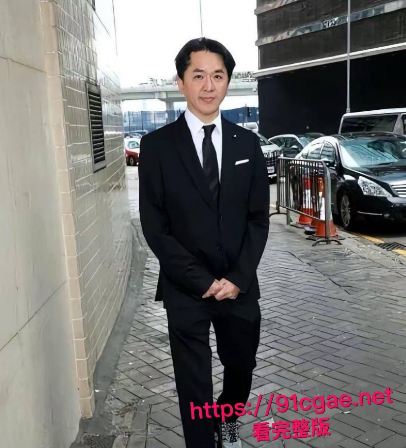 港圈富二代邓兆尊自曝猛料登上热搜 近百名女星对其投怀送抱 自己更是奉旨败家一夫交三友 堪称吾辈楷模！-7