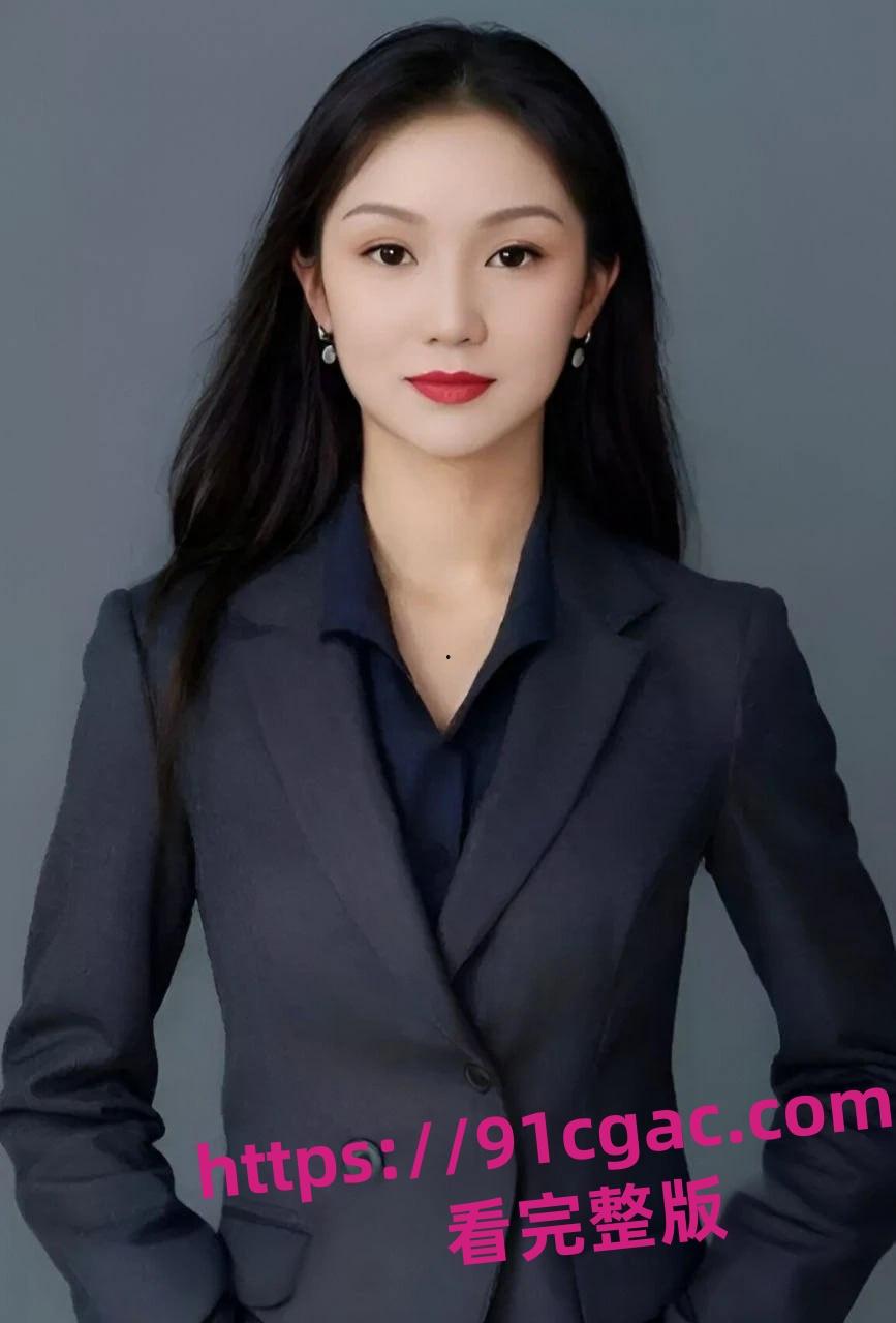 北京招商银行女高管廖飞 气质高雅的知识女性下海卖淫 成熟风韵诱惑十足-3