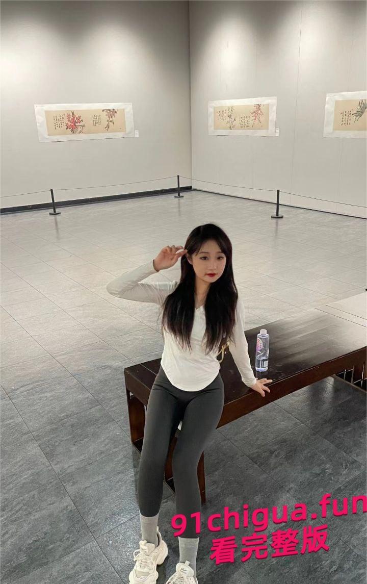 包头轻工学校王静火辣来袭 情趣装眼罩脚铐齐上阵 裸聊尺度惊人  #王静 #包头轻工技术学院-3