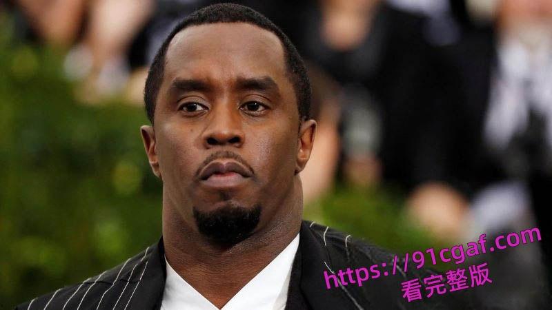 侃爷生日宴带12岁女儿参加人体宴盛会 将女儿献给吹牛老爹场面极度淫乱！-1