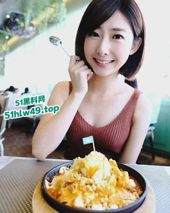 台媒三立人气主播【庄惠琪】居家拍摄撒尿发骚视频被破解外泄，玉女人设崩塌反差婊实捶。-7