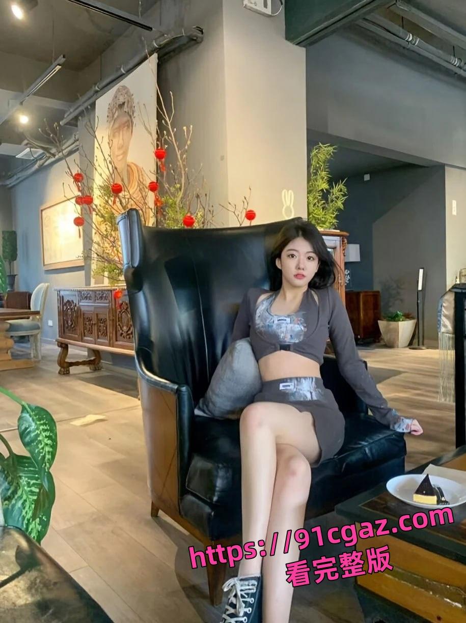 看了会喷鼻血~南京艺术学院校花杨妍魔鬼身材展示!!-3