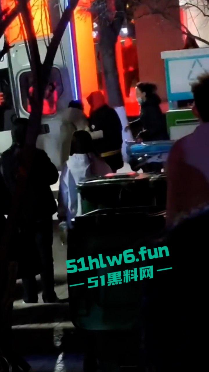 学院大瓜！山西晋中大一学生妹厕所产子，暴力拉拽致胎死人伤子宫都已保不住。-4