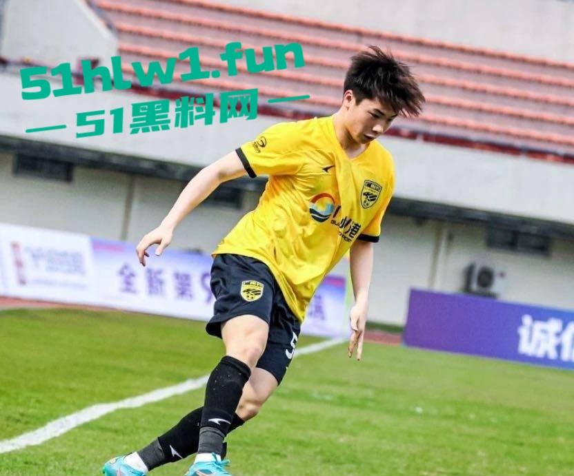 广州豹足球队员【唐天翼】深陷出轨门，被女友举报睡女足【马丹娜】深夜实锤证据传爆全网，绿帽风暴刮遍圈内！-5