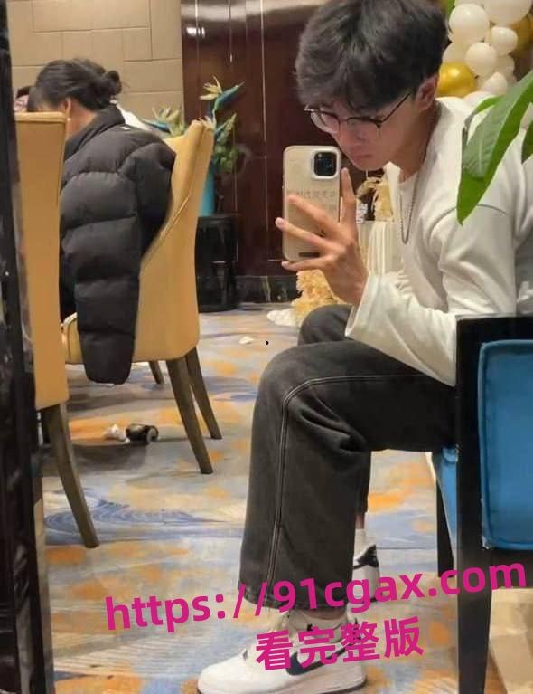 盘锦布车酒吧do瓜 辽油三高 王庸昊 酒吧做爱！监控下两人无惧羞涩-7