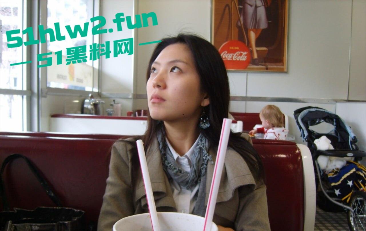 河北极品少妇【王玖儿】骚逼水多到溢出来！粉红蕾丝内衣勾魂，被操得湿到流出声停不下来！-1