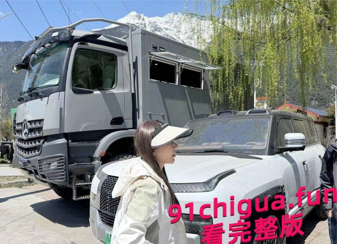 大西北旅游打炮全程被偷拍 渣男分手泄密曝光极品前女友 视频网上疯传-4