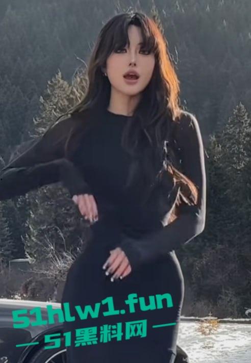 混血网红【EunHa】堕落日记，被金主批穿后直接放飞，骚到明码标价，一对一私密视频看逼验货！-7