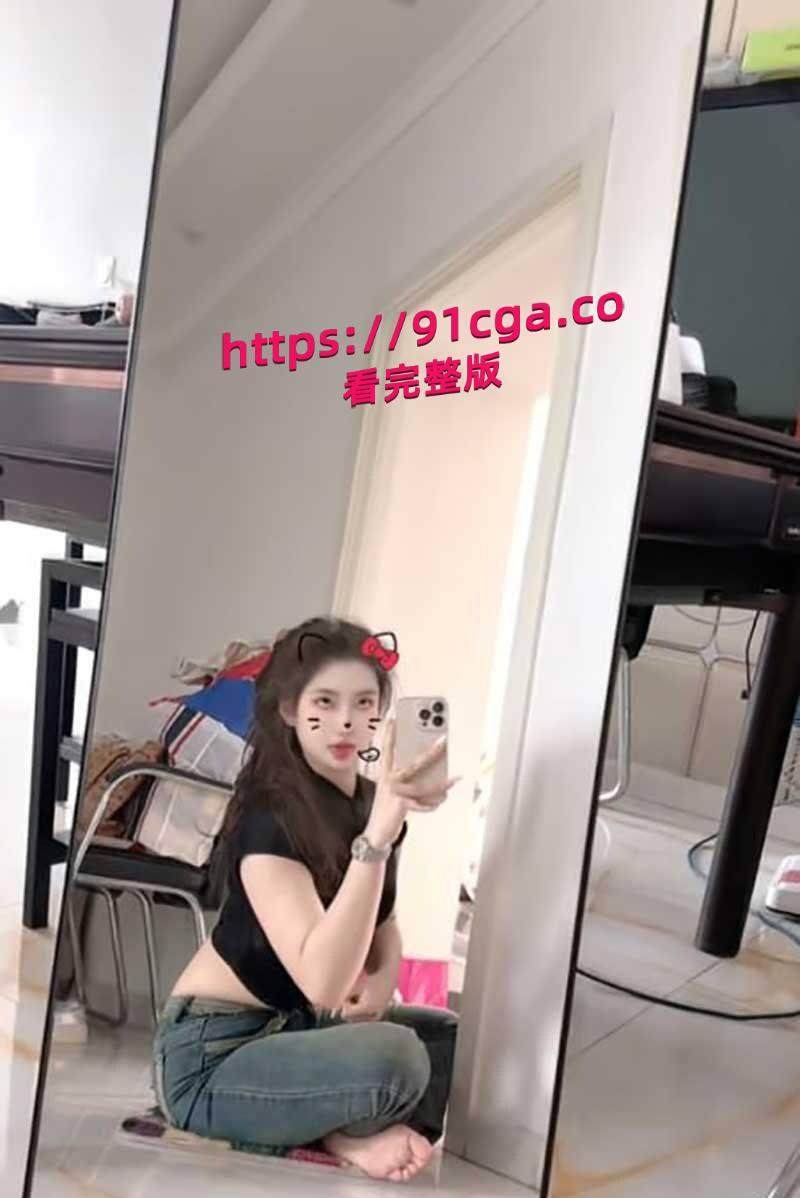 辽宁省锦州市目前是某技校在校大三大学生长相清纯甜美实则为小母狗，极为反差  #反差 #母狗 #大学生 #童颜巨乳-3