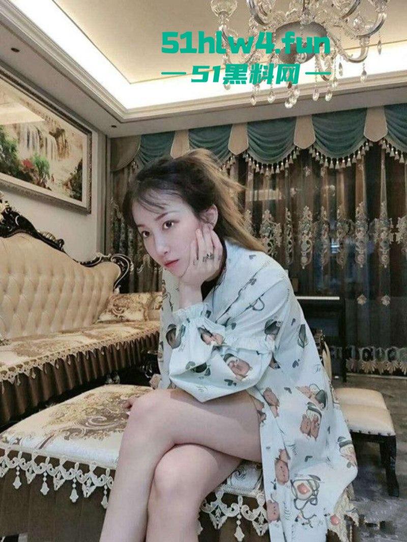 抖音极品御姐【禧阿妹】极致性爱大曝光！，情趣自慰 3p肛交各种狂野性爱私拍。-4