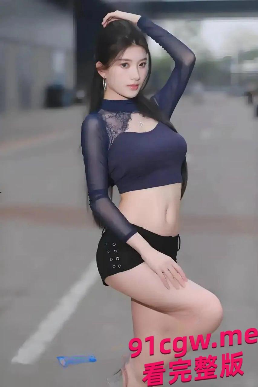 百万粉丝车模第一人BB酱 出席活动被眼镜小哥肘击奶子 #车模#顶流女神#火辣身材-2